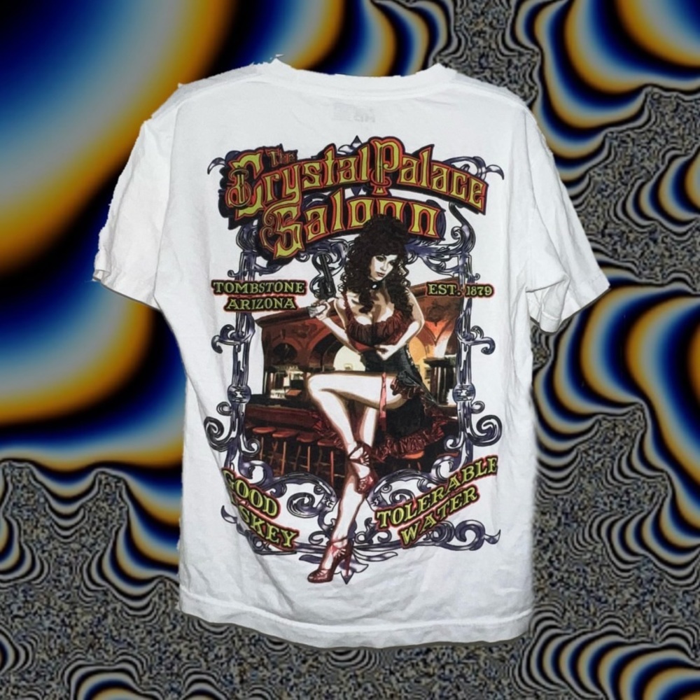 L graphic tee